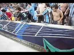 Brasil: al menos 8 heridos al caer una tribuna del estadio del Gremio