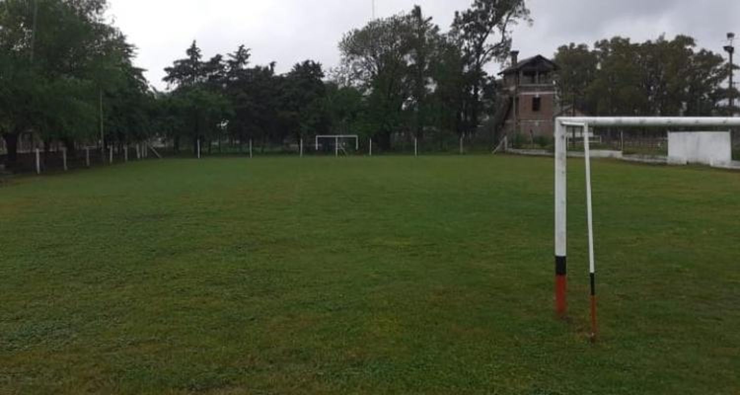Preocupación en Villa Igoillo porque entran a su cancha a jugar y provocan destrozos