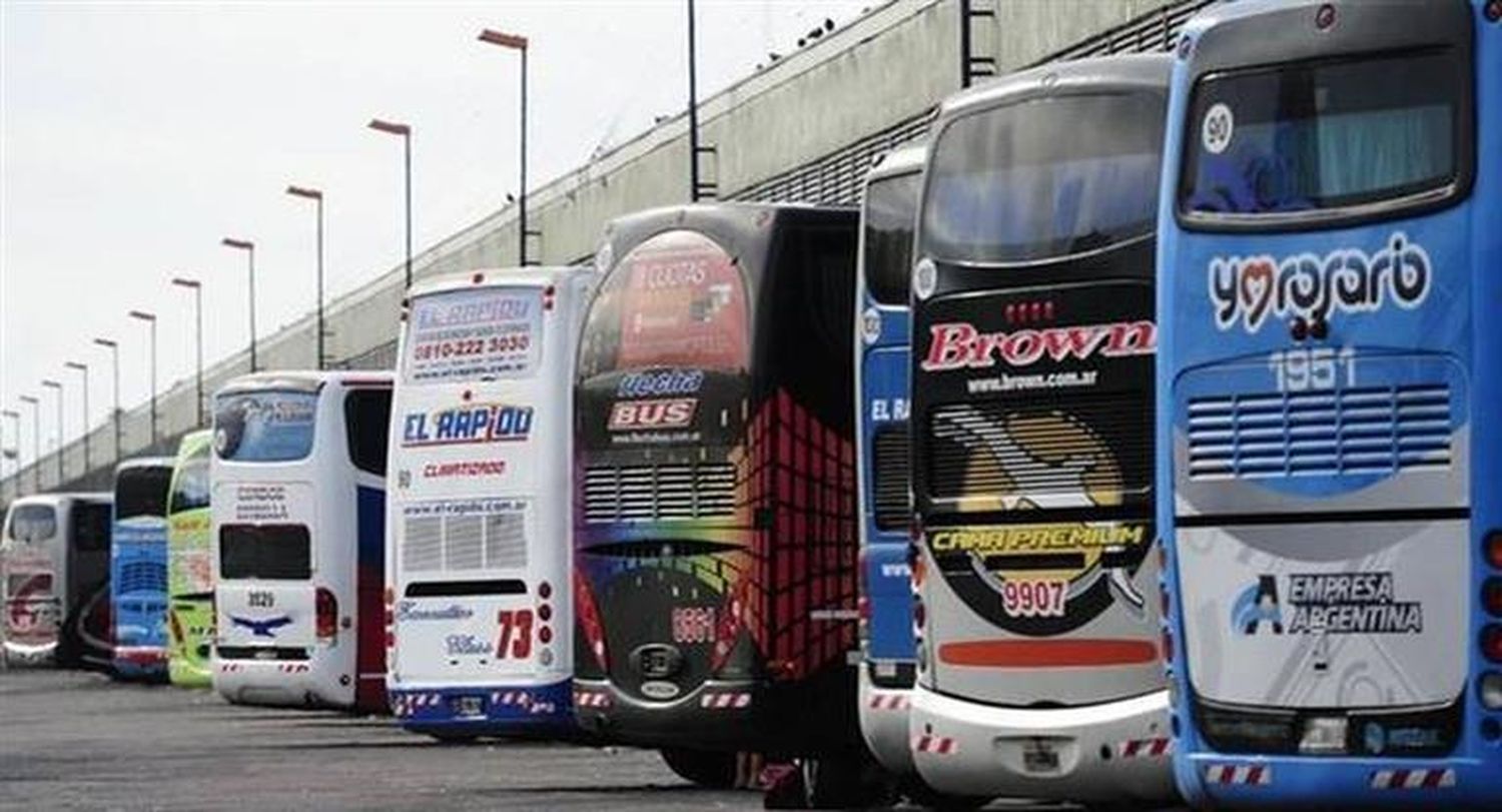 El Gobierno reglamentó la desregulación del transporte de media y larga distancia