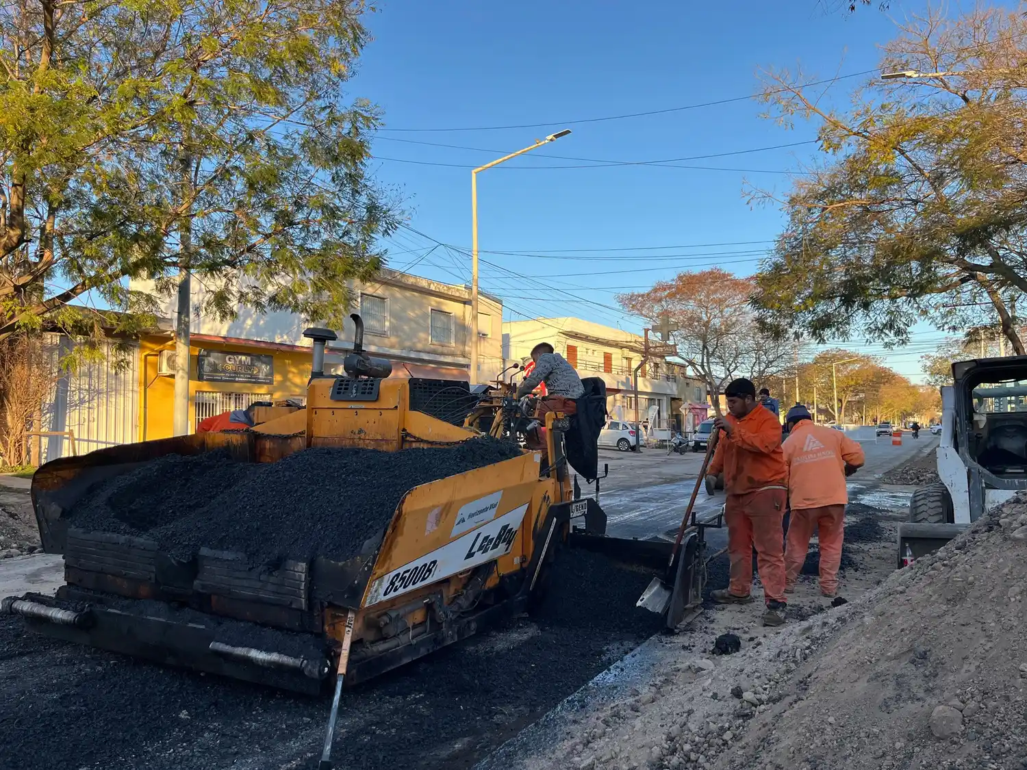 Las cuadrillas comenzaron por las zonas más afectadas.