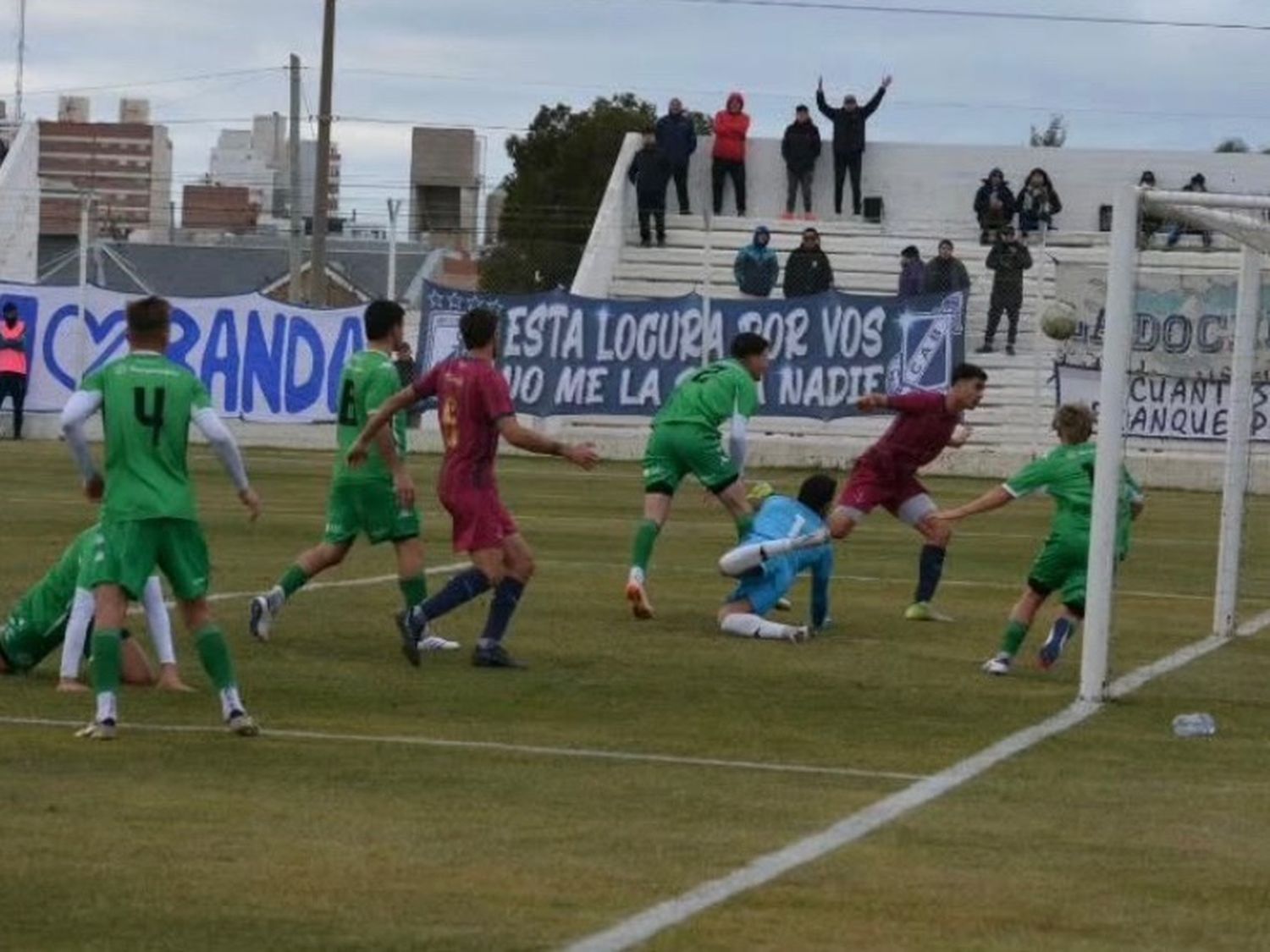 Kimberley perdió en Puerto Madryn y deberá esperar por la clasificación