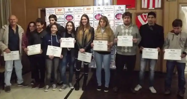 Círculo de Periodistas Deportivos entrega distinciones a deportistas destacados