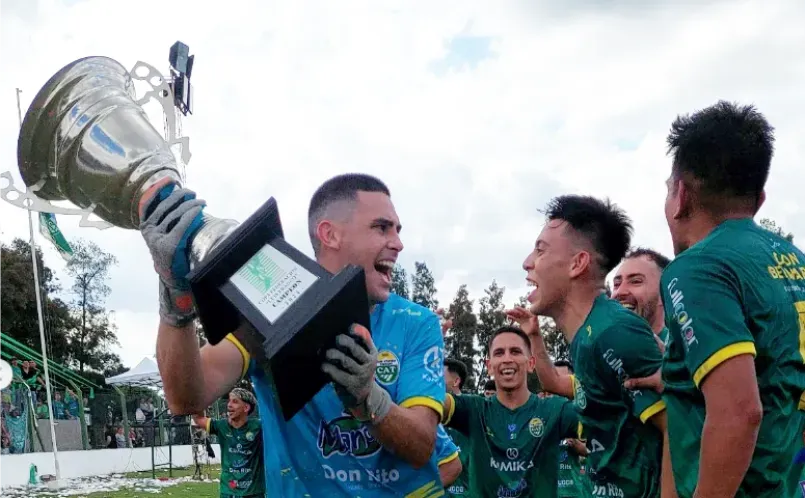 Atlético Tostado, campeón 2024 de la Copa Federación, el torneo que abre el año calendario en el fútbol.