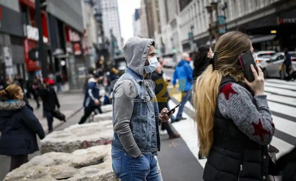 La mitad de la población adulta de Estados Unidos ya está inmunizada