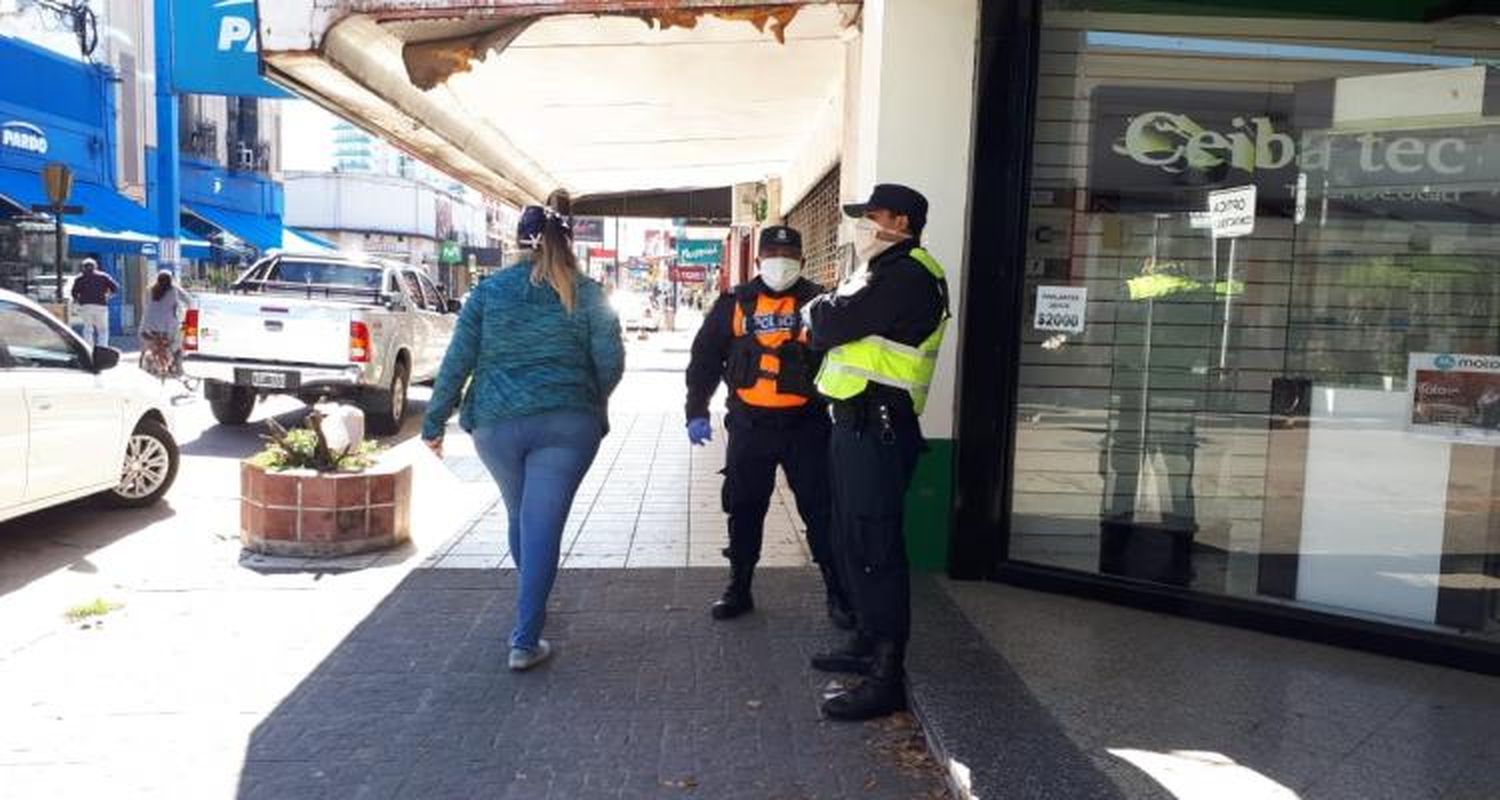 Cuarentena administrada: a la espera de los comercios, autorizan rubros relacionados con diversas profesiones