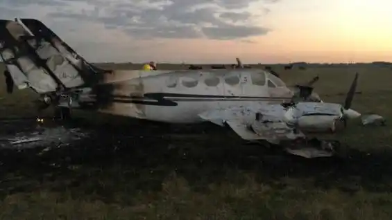 Video: Cayó avión de la Policía Federal y hay tres heridos