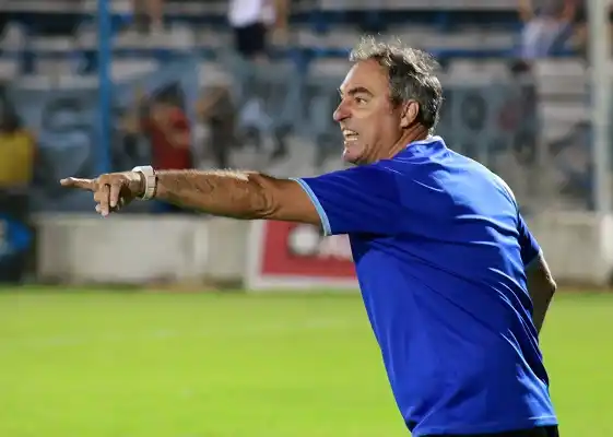 B Nacional: Macchi va por los tres puntos en Paraná   