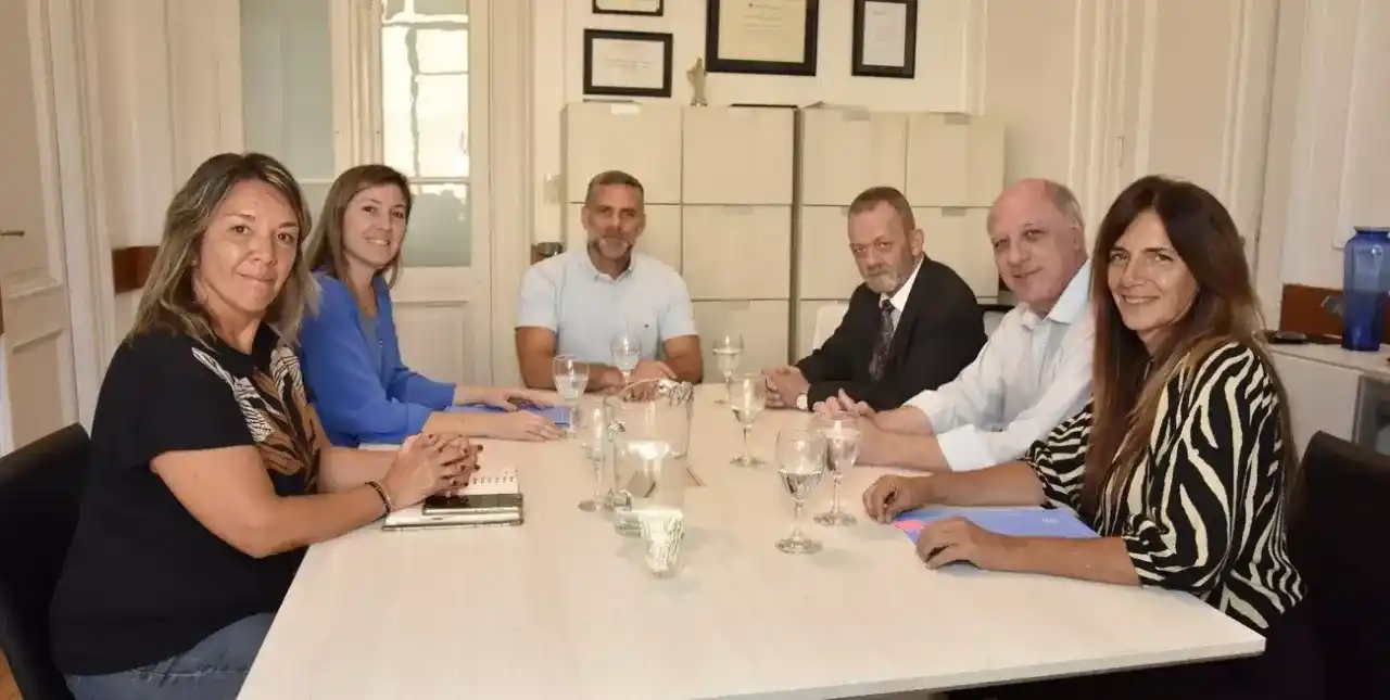 “Viva la Libertad” presentó su lista de precandidatos a diputados provinciales