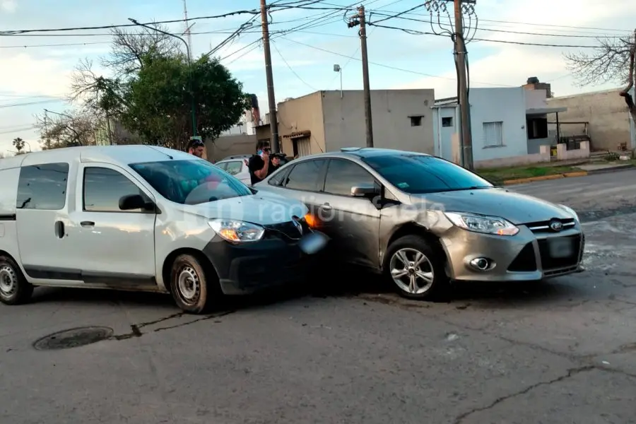 Siniestro vial en Barrio Fátima: se reportaron daños materiales