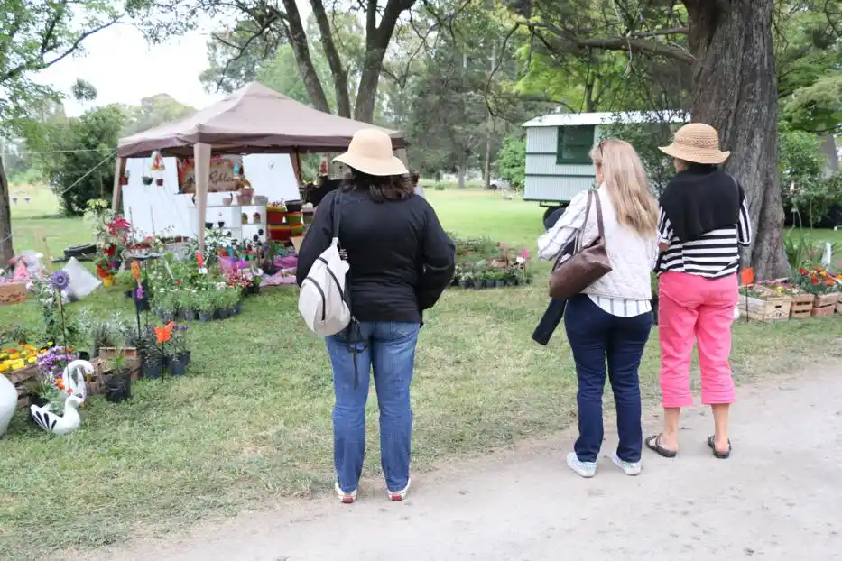 Con atractivas propuestas y más de cien stands, arrancó la sexta Expojardín