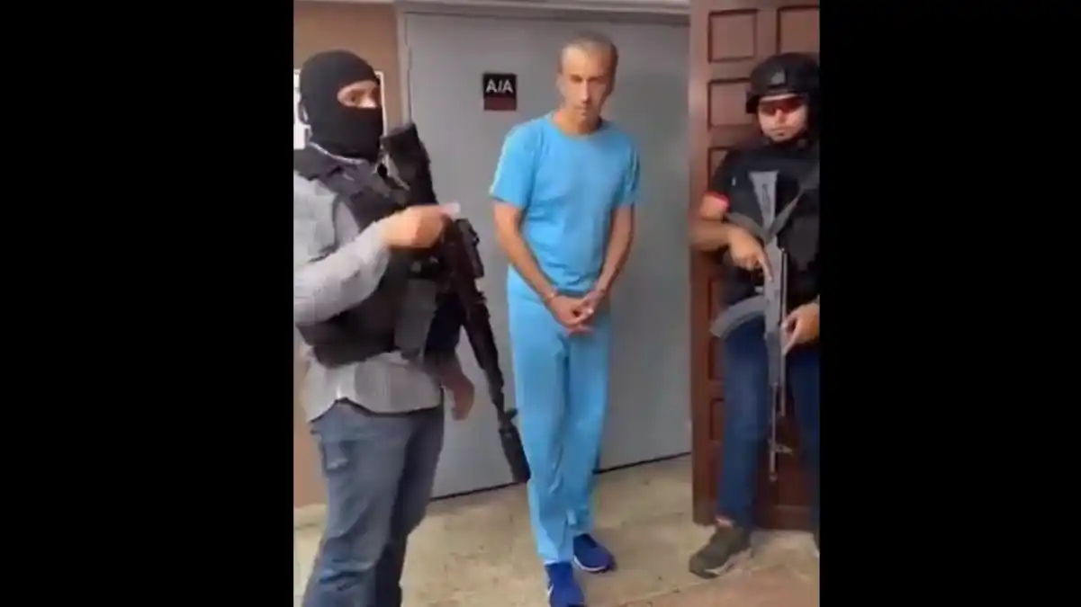 Esposado, bajo fuerte custodia pero sin traje naranja: ASÍ TRASLADARON A TARECK EL AISSAMI al Palacio de Justicia (VIDEO)