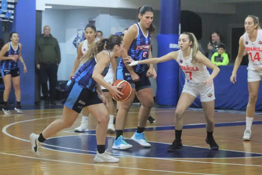 Peñarol no pudo con Asociación Española como local