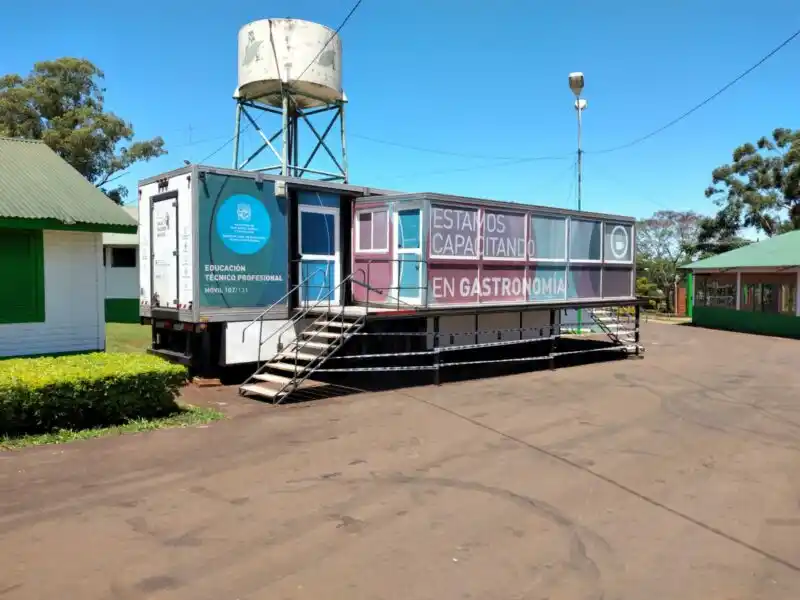 Formosa fue beneficiada con el Aula Taller Móvil de Gastronomía