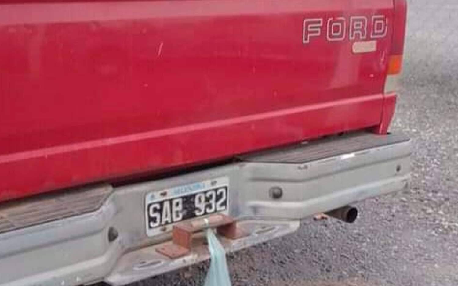 Siguen buscando la camioneta robada