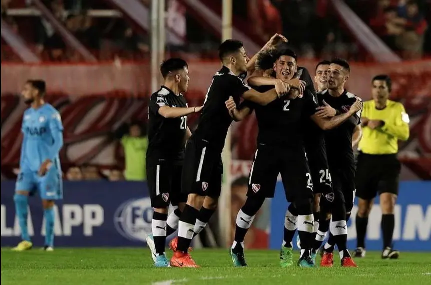La negra le trajo suerte: Independiente ganó por 4-2