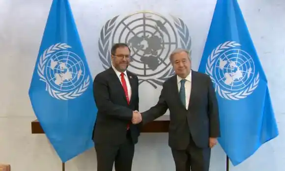 Canciller pide a Guterres que defienda derechos de los migrantes venezolanos en EE. UU.