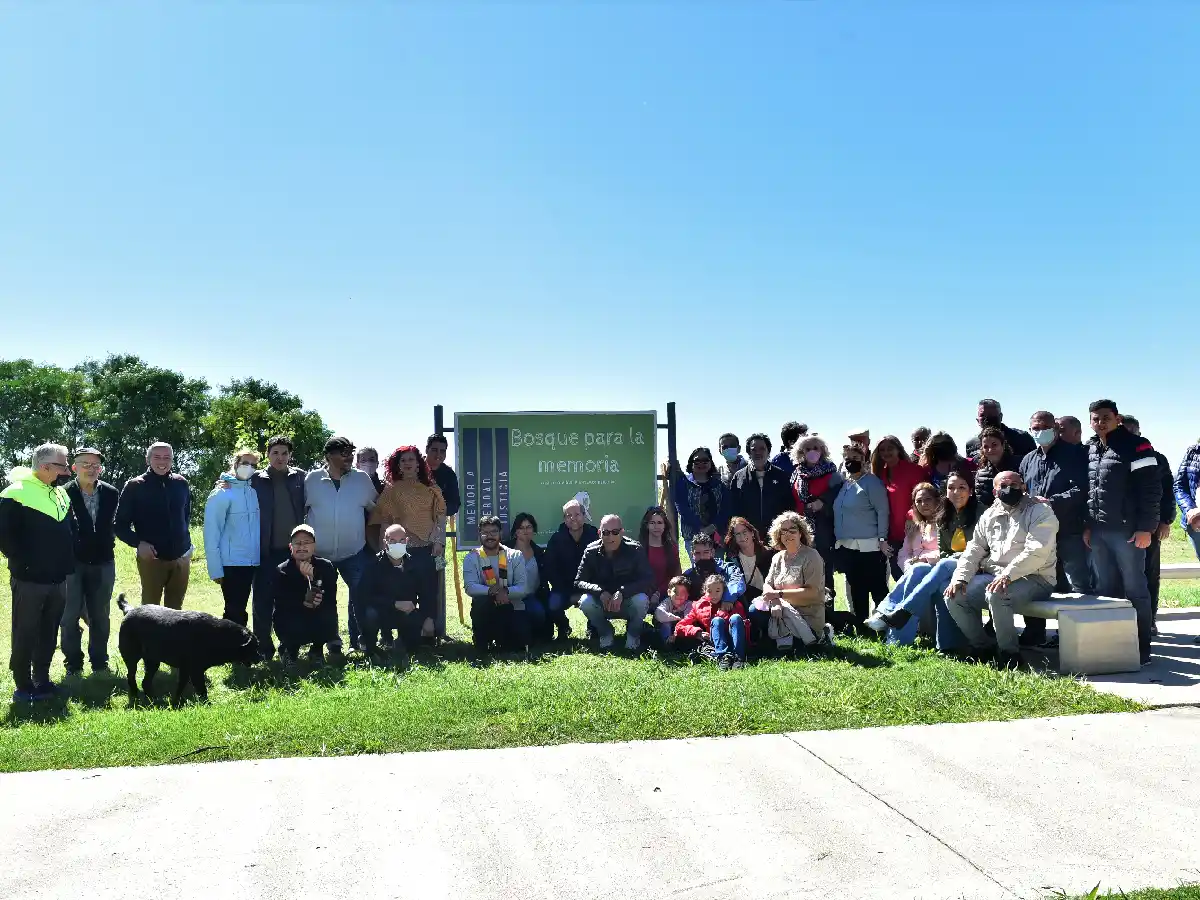 Señalizaron el Bosque de la Memoria en homenaje a los desaparecidos