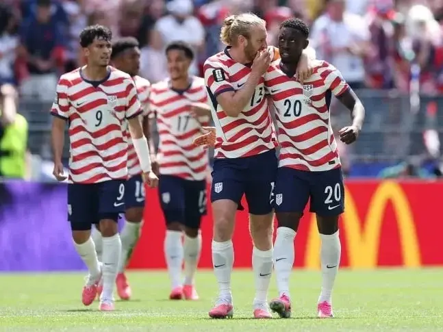 Estados Unidos venció de manera justificada a Australia y sacó boleto a 16 avos de final del Mundial 2026