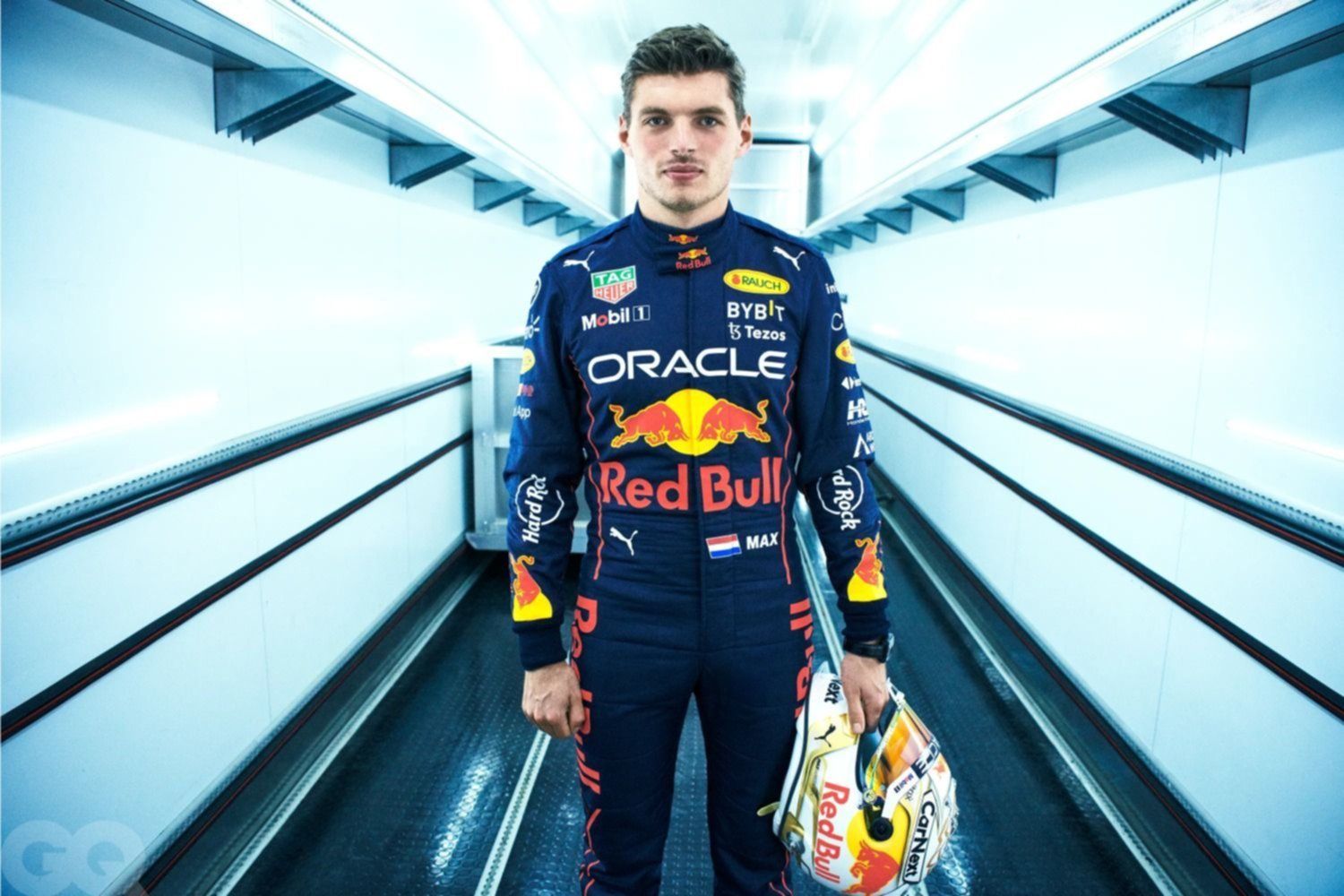 Este es el reloj Tag Heuer Monaco personalizado que recibió Max Verstappen. ¿Cuánto vale?