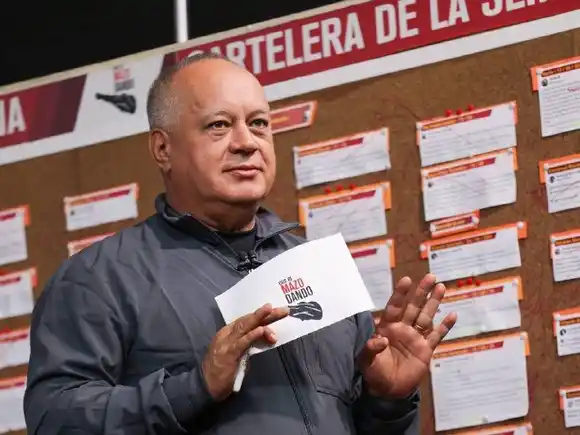 Diosdado asegura que lo "único que le queda a María Corina es el exilio"