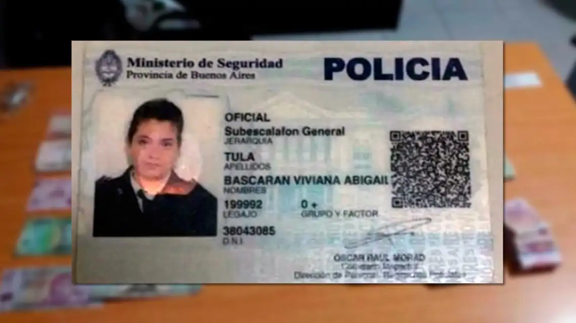 Policía detenida tras participar de un asalto