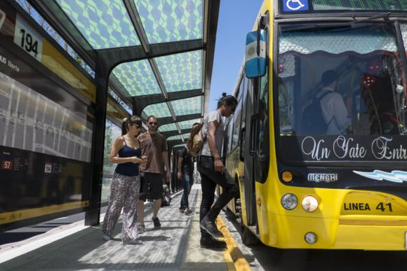 Paro de la CGT: clases y servicios limitados por 36 horas, aunque habrá colectivos