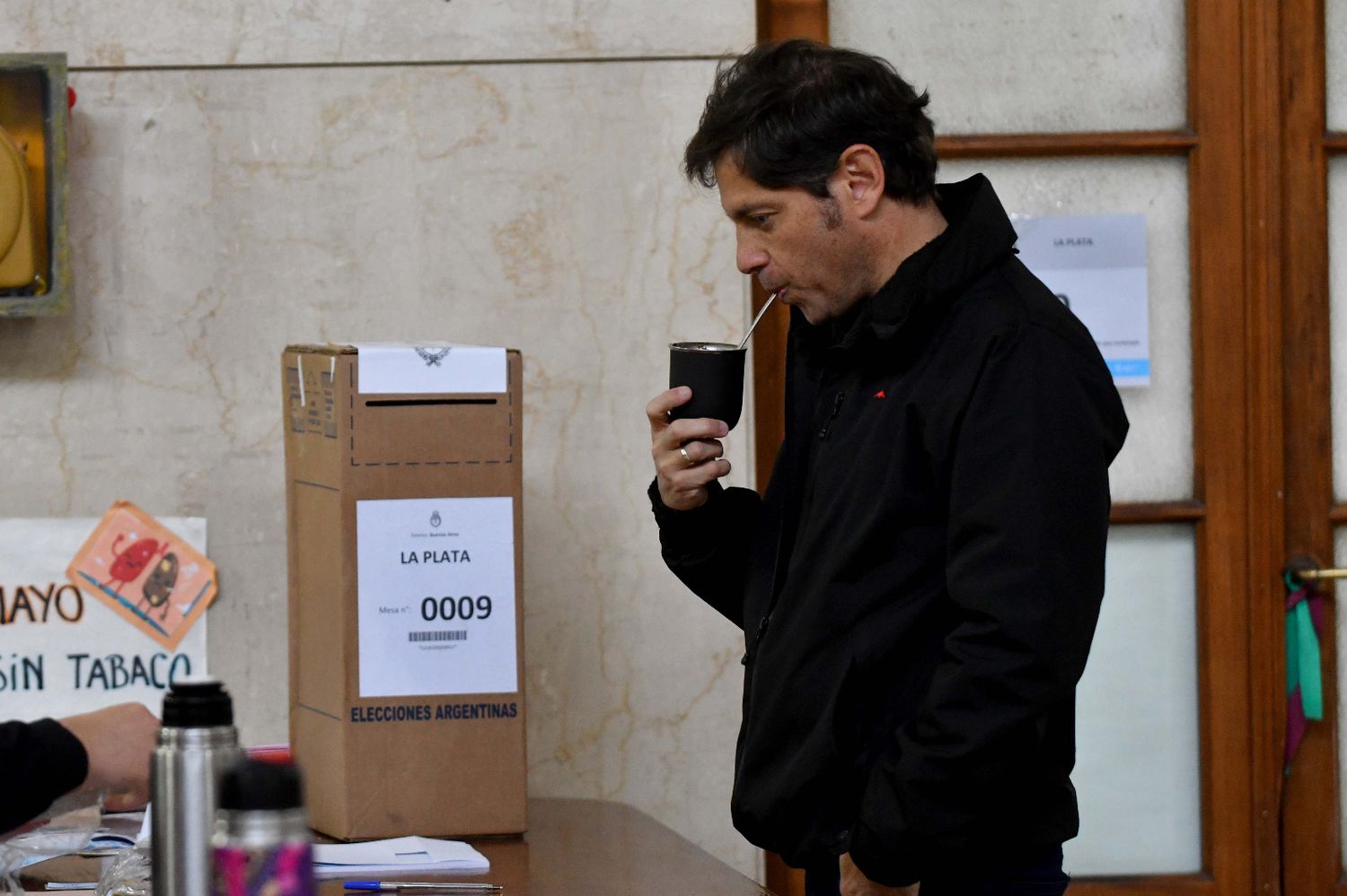 Los precandidatos nacionales y provinciales votaron y destacaron la jornada electoral
