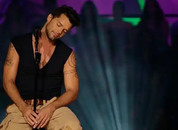 Emiten una orden por violencia doméstica en contra de RICKY MARTIN