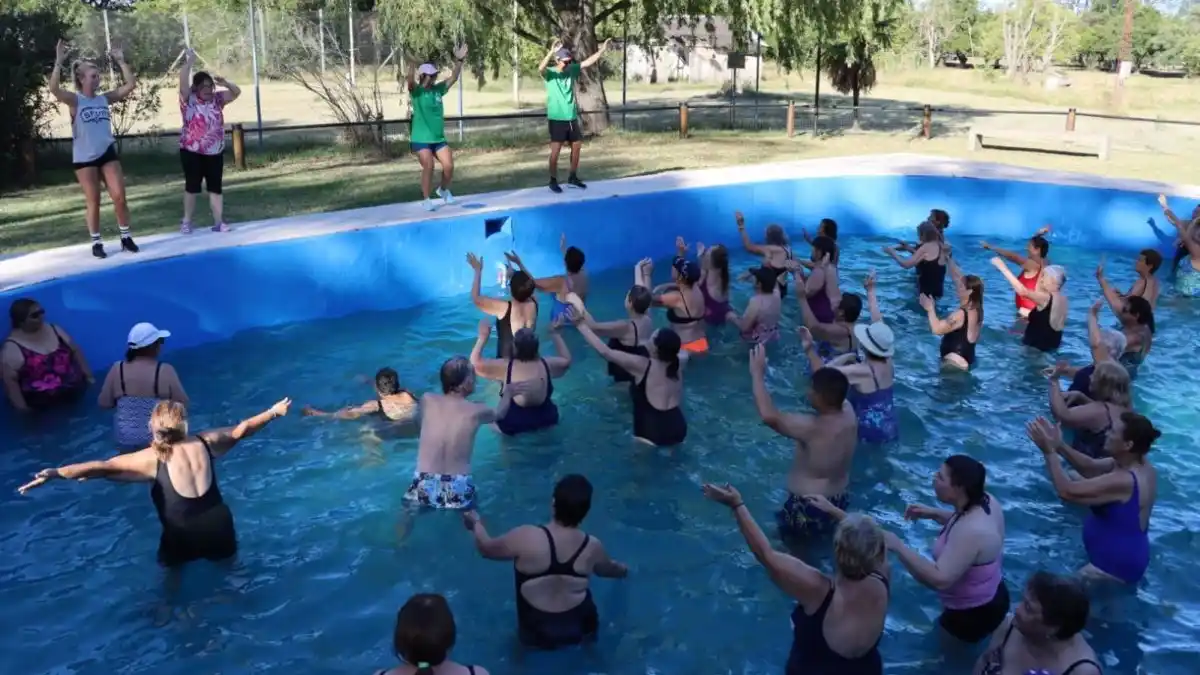 Récord de participación en el inicio de la Colonia Municipal para Adultos Mayores