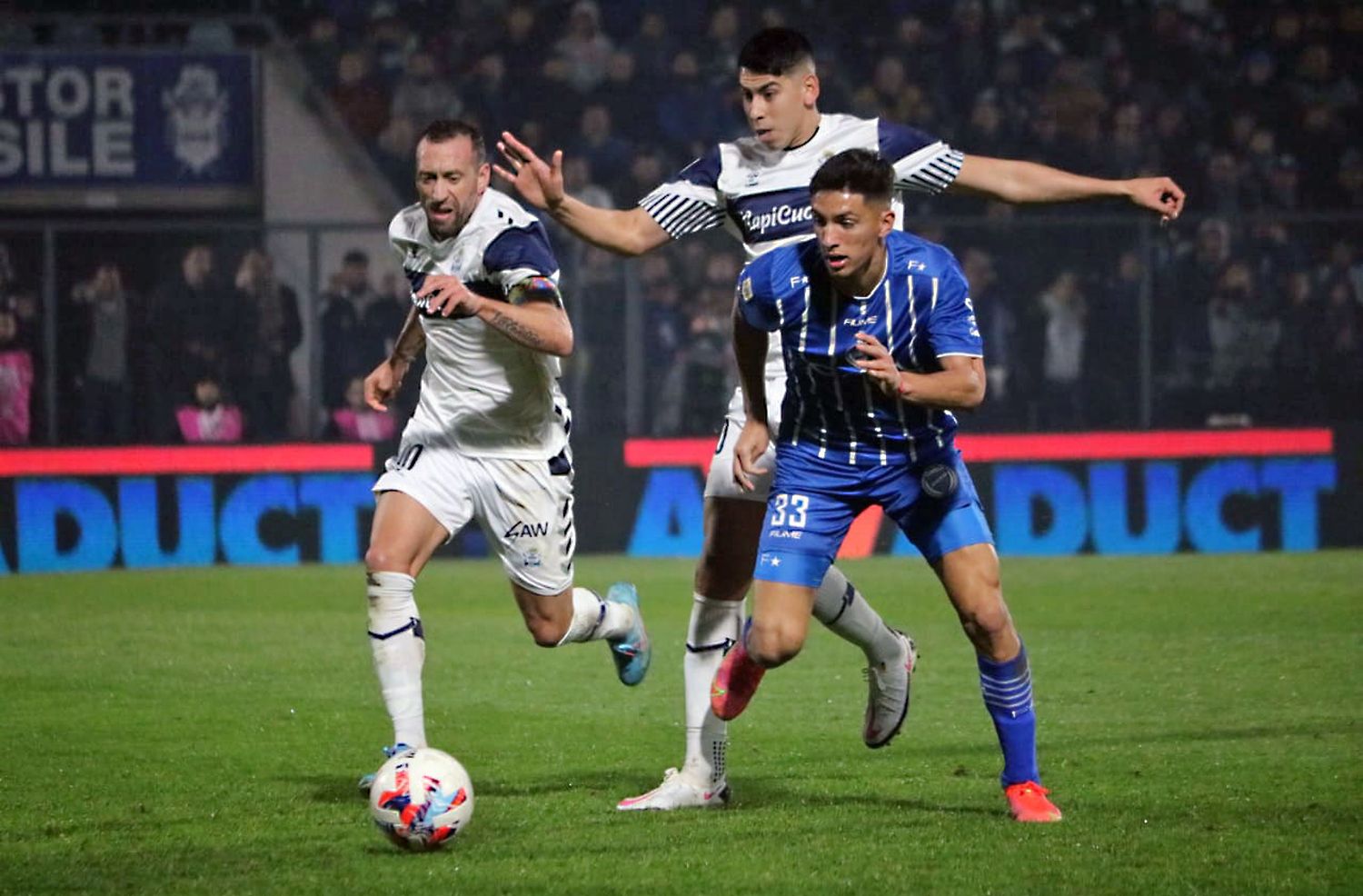 Triunfo de Gimnasia para afirmarse arriba
