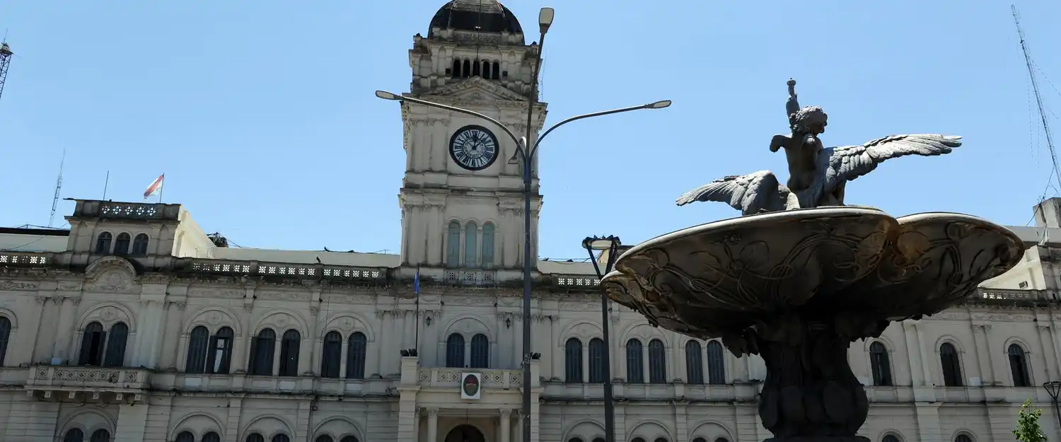 El jueves comienza el pago a empleados y jubilados provinciales