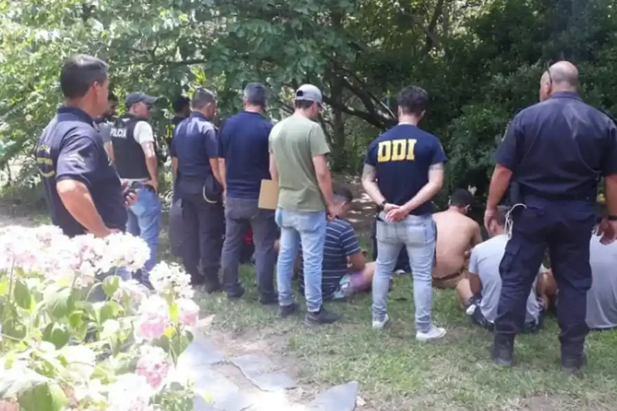 La historia desconocida del allanamiento que dio con los rugbiers y con la zapatilla de Thomsen