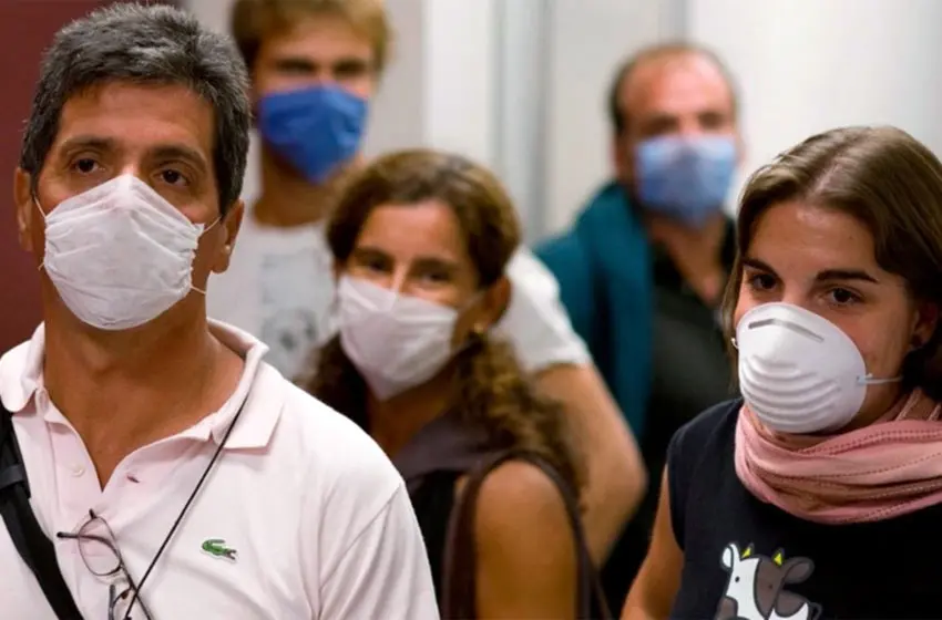 Cómo deben ser los barbijos para  protegerse del coronavirus según la ANMAT