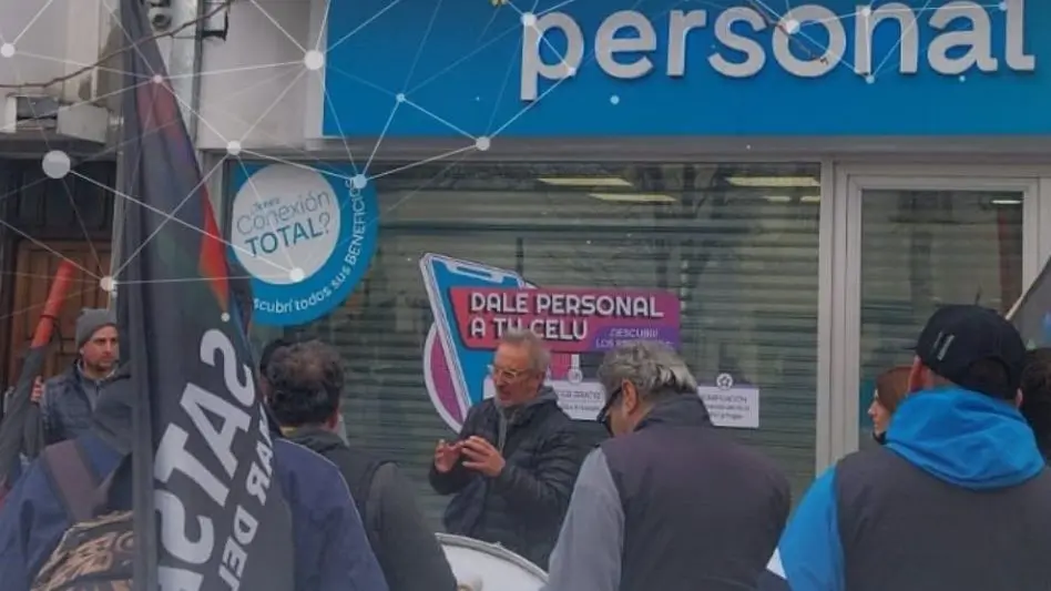 SATSAID Mar del Plata se manifiesta en Personal Telecom en reclamo de aumento salarial