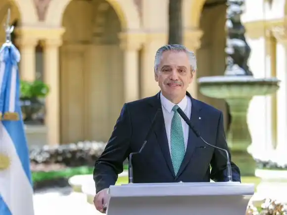 Justicia argentina procesa a expresidente Fernández por presunta corrupción