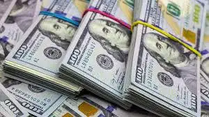 Dólar hoy: el blue subió a un nuevo récord de $138 y la brecha superó el 100 por ciento
