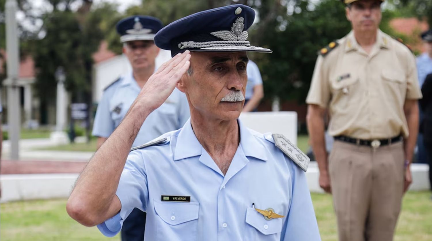 Quien es Gustavo Javier Valverde,

el nuevo jefe de la Fuerza Aérea