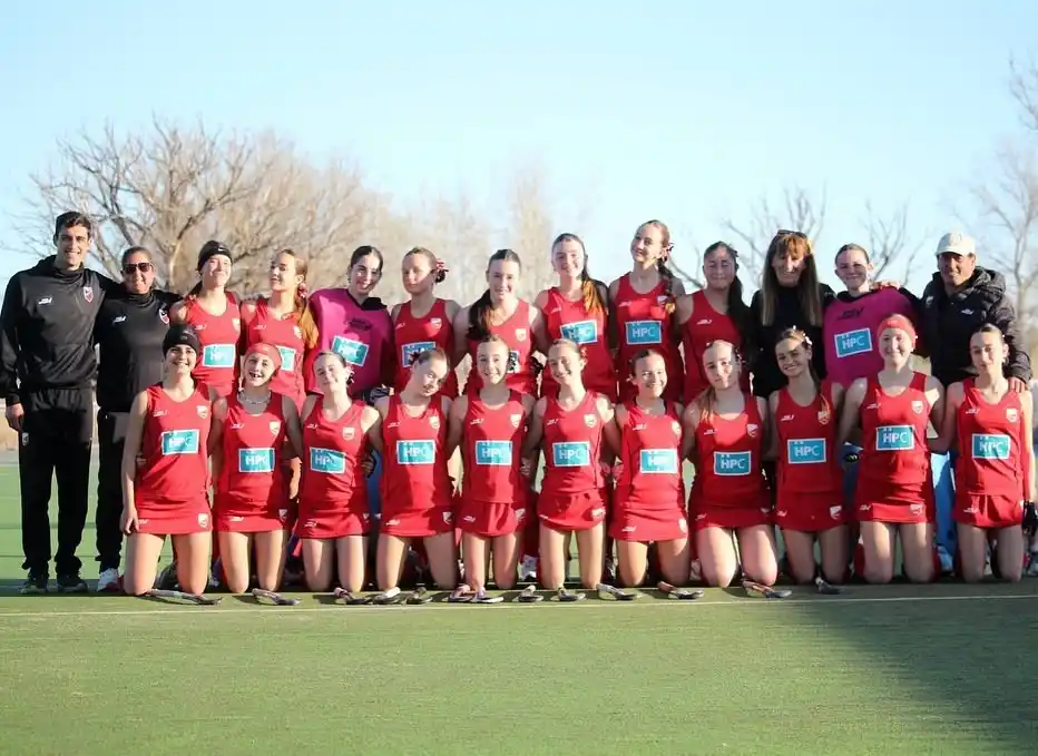 La Selección Sub-14 de Mar del Plata. Con Emilia Badie y Magdalena Ardanaz presentes