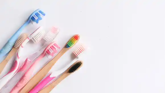 ¿Cada cuánto tiempo se debe cambiar el cepillo de dientes?