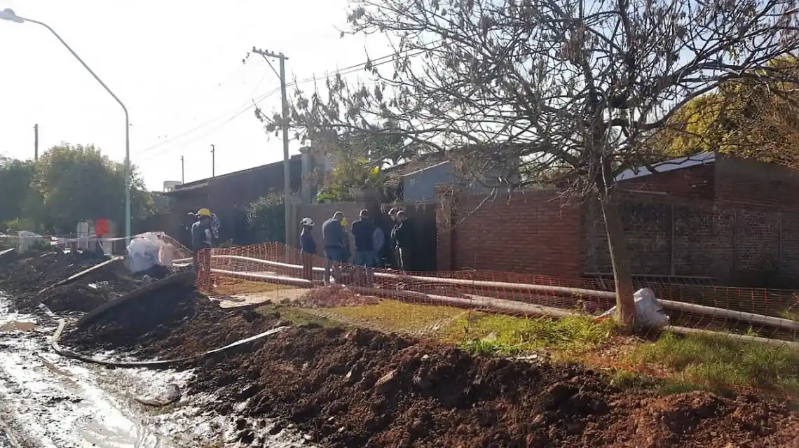 Comenzó la obra para mejorar la calidad del agua en barrio Loyola de Santo Tomé
