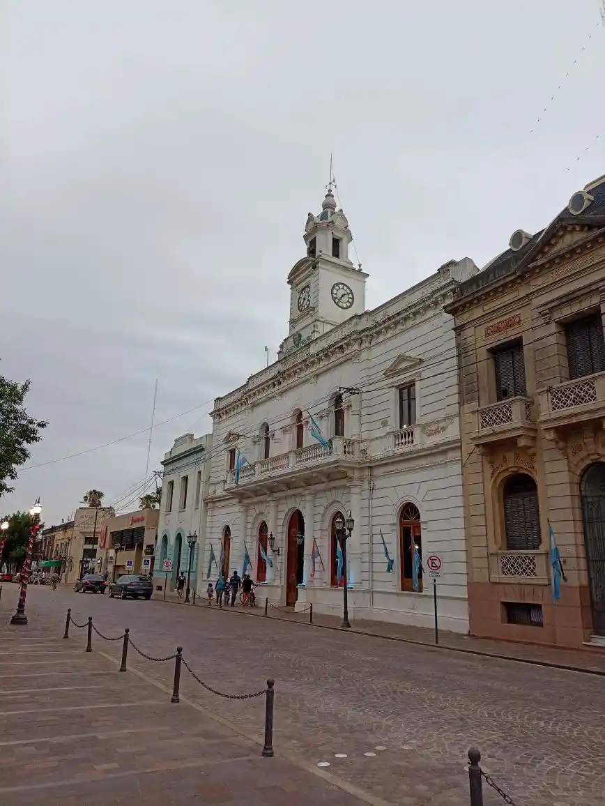 Fuertes desmintió acusaciones virales y reafirmó el sistema de ingreso transparente al municipio