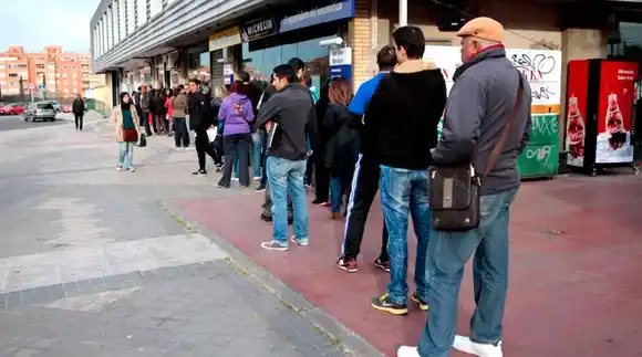 La desocupación en el país en el último trimestre del 2024 alcanzó el 6,4%