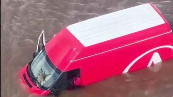 Bahía Blanca: confirman que encontraron el cuerpo del chofer de la camioneta donde se refugiaron Pilar y Delfina