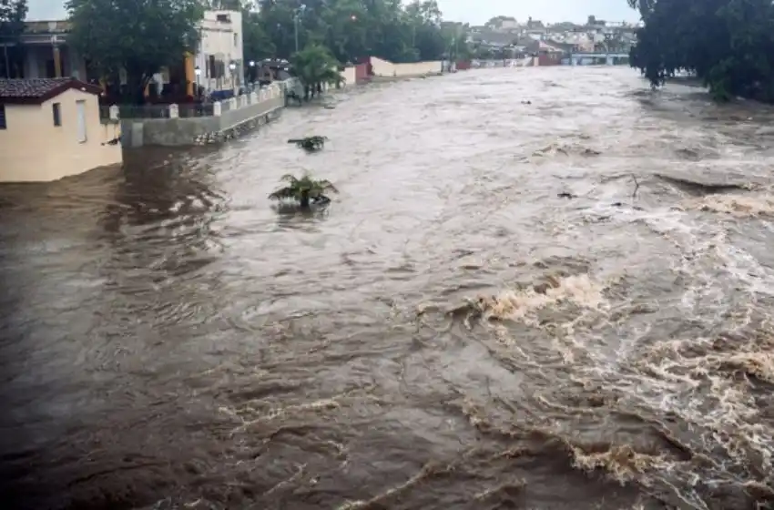 Dos familias tuvieron que ser evacuadas por el temporal