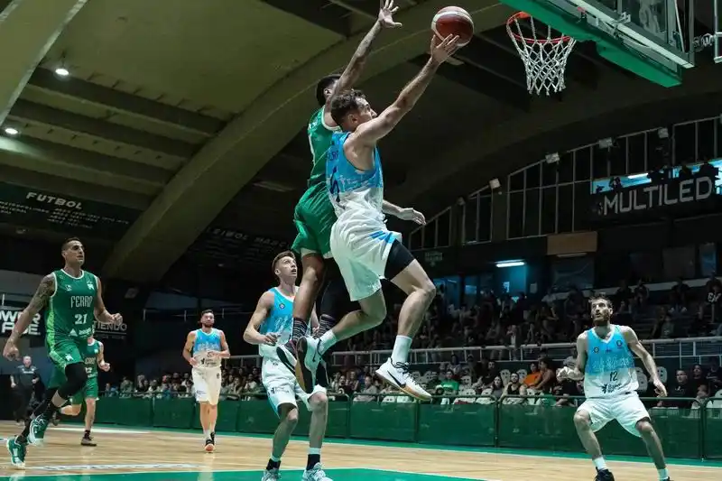 La Unión venció a Ferro y sumó
su primer triunfo de visitante