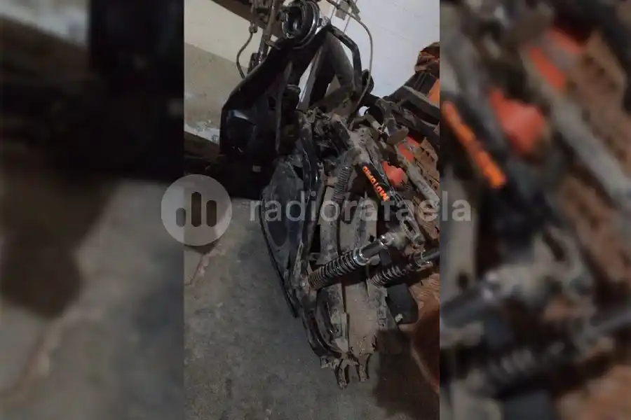 Encontraron una moto totalmente desarmada robada minutos antes 