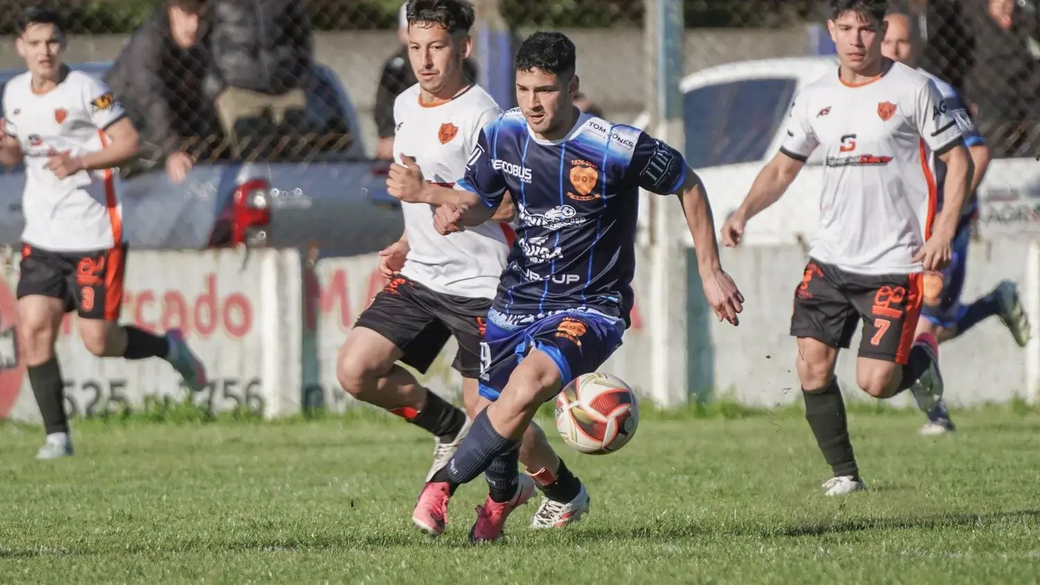 Villa Díaz Vélez y Ministerio se enfrentarán en el Jorge "Vasco" Iparraguirre