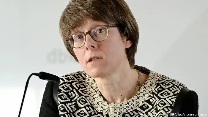 LA PRIMERA EN LA HISTORIA: Conferencia Episcopal Alemana elige a una mujer como secretaria general