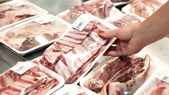 Carne a bajo precio: cuándo llega a las góndolas