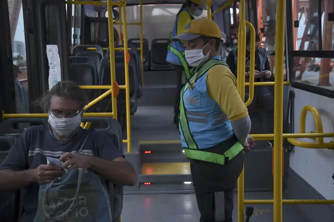 El transporte público en AMBA solo lo podrán usar los trabajadores esenciales